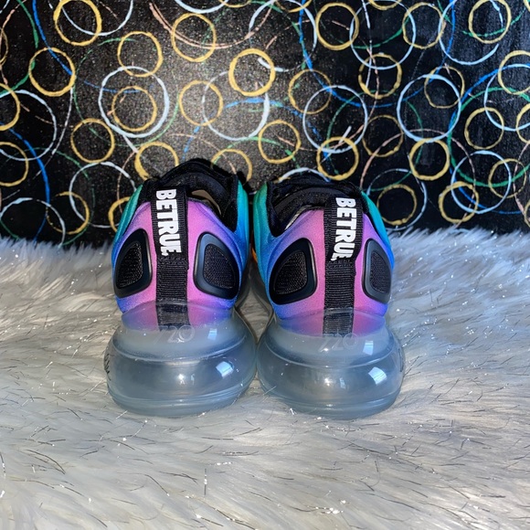 Nike Air Max 720 "Be True" - Picture 4 of 6
